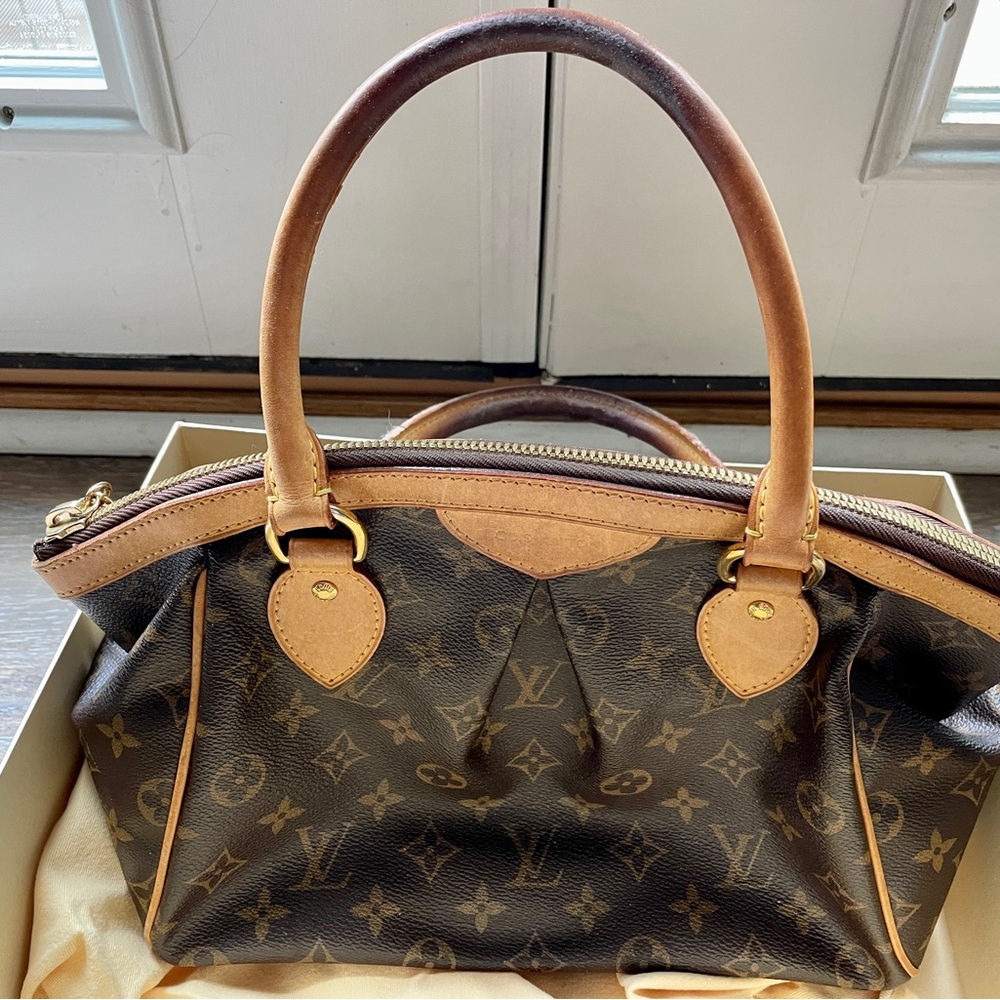 🍓Louis Vuitton Tivoli PM
